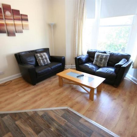 Marley Mansions Apartment - Clarendon Уолъси Екстериор снимка