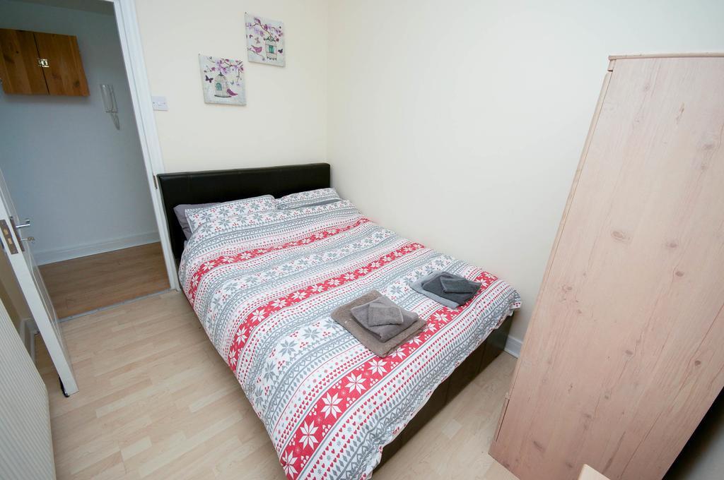 Marley Mansions Apartment - Clarendon Уолъси Екстериор снимка