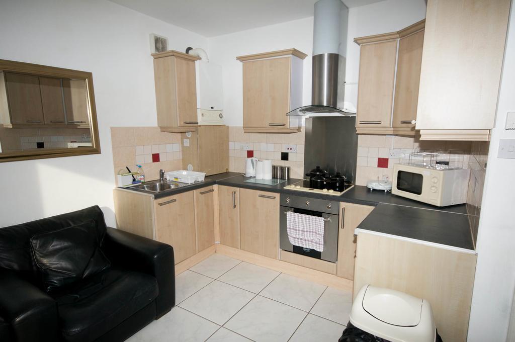 Marley Mansions Apartment - Clarendon Уолъси Екстериор снимка
